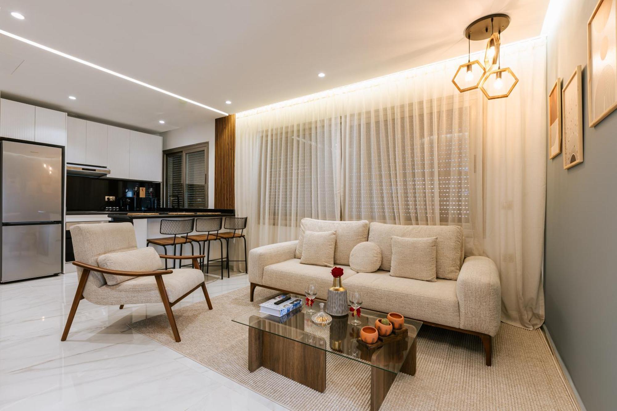 Marina View Residence Luxurious Studio Retreat With Stunning Ocean Views 1 Double Bedroom, 1 Convertible Couch 탕헤르 외부 사진