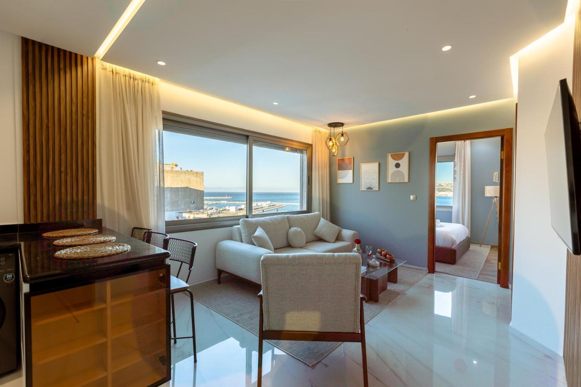 Marina View Residence Luxurious Studio Retreat With Stunning Ocean Views 1 Double Bedroom, 1 Convertible Couch 탕헤르 외부 사진