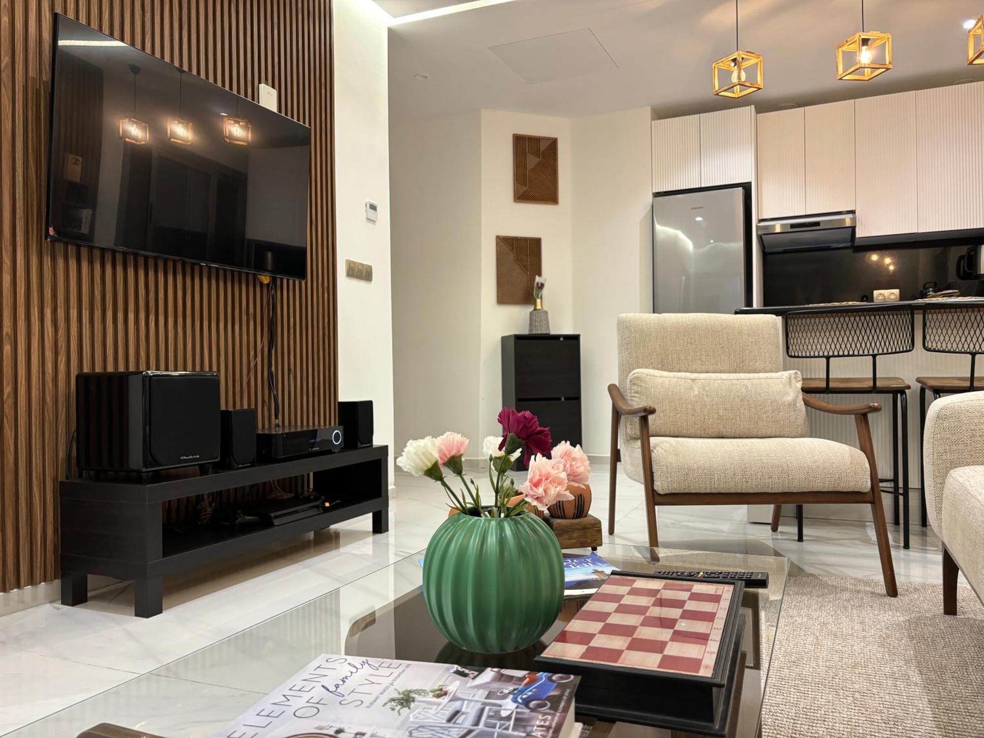 Marina View Residence Luxurious Studio Retreat With Stunning Ocean Views 1 Double Bedroom, 1 Convertible Couch 탕헤르 외부 사진